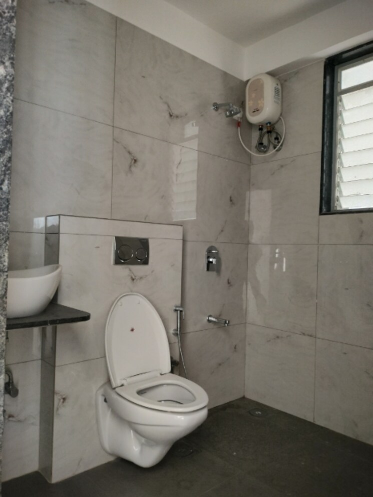 Bathroom, tattva-mittal-cove 2 Bedroom 850 Sq.Ft. Apartment In Andheri West Mumbai 8013131