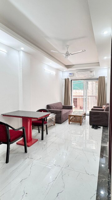 Living Room in 2 BHK Builder Floor at Ansal Sushant Lok I, Sector 43 – for Rent
