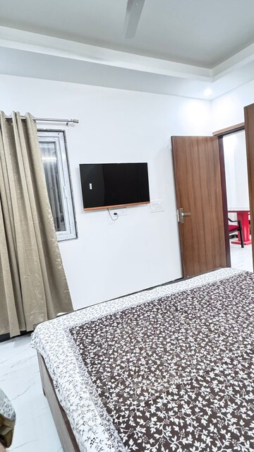 Bedroom in 2 BHK Builder Floor at Ansal Sushant Lok I, Sector 43 – for Rent
