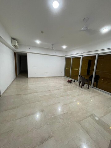 Room in 3 BHK Apartment at Tata Gurgaon Gateway, Sector 112 – for Rent