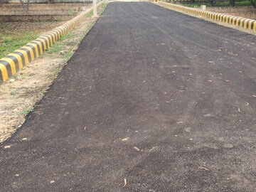  Plot For Sale in Gosainganj