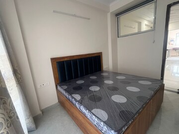 Bedroom in 3 BHK Builder Floor at Sector 39 – for Rent