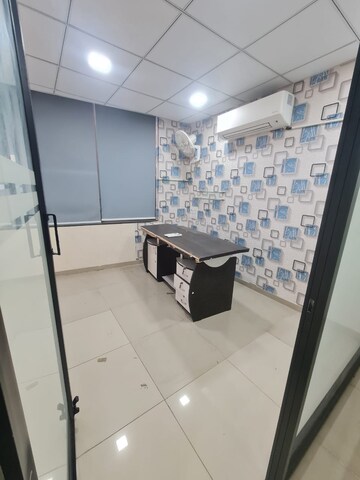  Office Space For Rent in Vastrapur