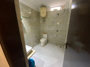 Bathroom in 3 BHK Apartment at Pitampura – for Rent