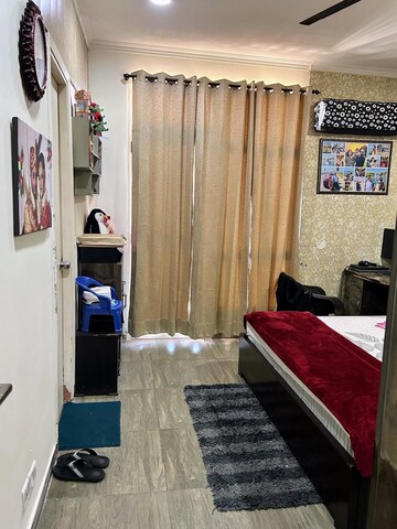 Bedroom in 3 BHK Apartment at Sam Palm Olympia Phase II, Sector 16c Greater Noida – for Rent