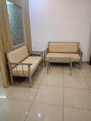  2 BHK Builder Floor at Ansal Sushant Lok I, Sector 43 – for Rent