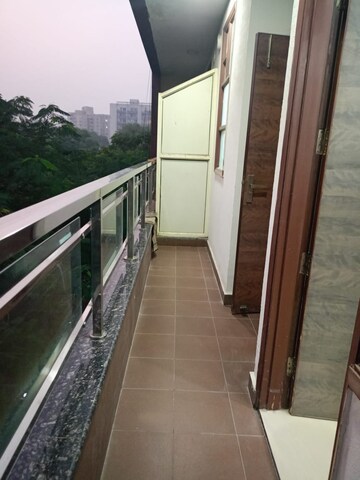 Balcony in 2 BHK Builder Floor at Ansal Sushant Lok I, Sector 43 – for Rent