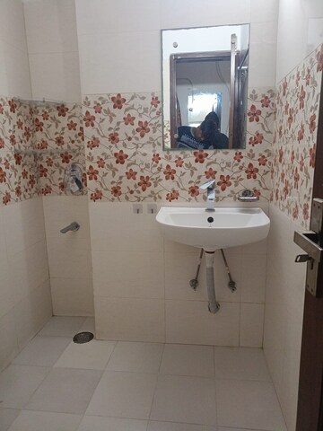 Bathroom in 2 BHK Builder Floor at Ansal Sushant Lok I, Sector 43 – for Rent