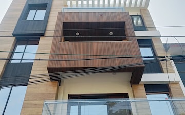 6+ BHK Independent House For Sale in Sector 41