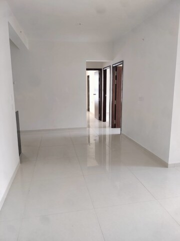 Room in 3 BHK Apartment at Near Vaishno Devi Circle On Sg Highway – for Rent