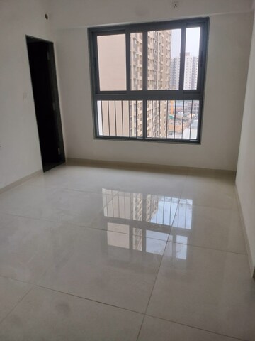 Room in 3 BHK Apartment at Near Vaishno Devi Circle On Sg Highway – for Rent