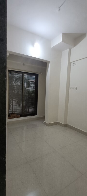 Room in 1.5 BHK Apartment at Jag Shanti Niketan, Mira Road – for Rent