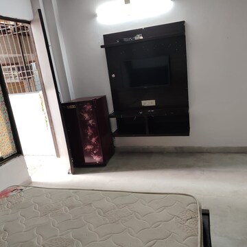 Living Room in Studio Builder Floor at DLF City Phase III, Sector 24 – for Rent