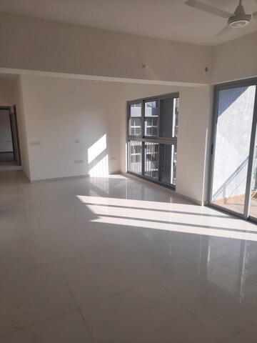 Room in 1 BHK Apartment at Kumar Paradise Pune, Hadapsar – for Sale