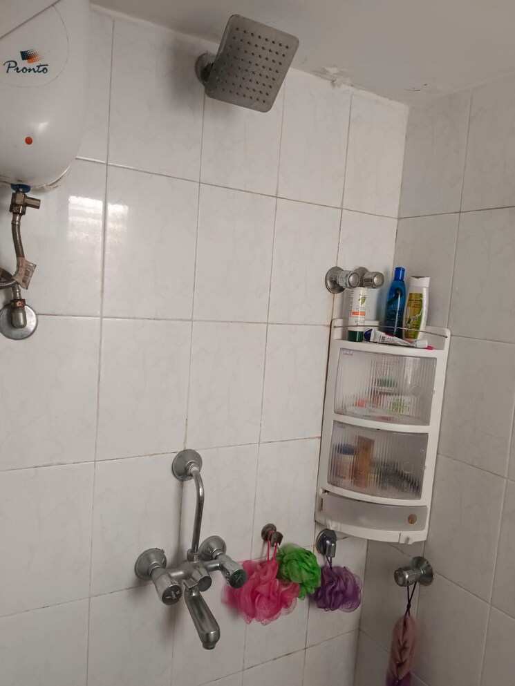 Bathroom, vasant-leela-complex 1 Bedroom 438 Sq.Ft. Apartment In Vijay Nagari Thane 8013451