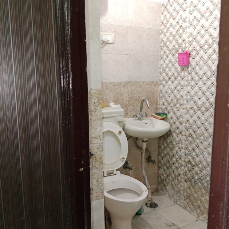 Bathroom, niho-marvel-scottish-garden 2 Bedroom 1075 Sq.Ft. Apartment In Ahinsa Khand ii Ghaziabad 8013460