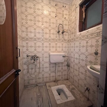 Bathroom in 2 BHK Builder Floor at Khirki Extension – for Rent