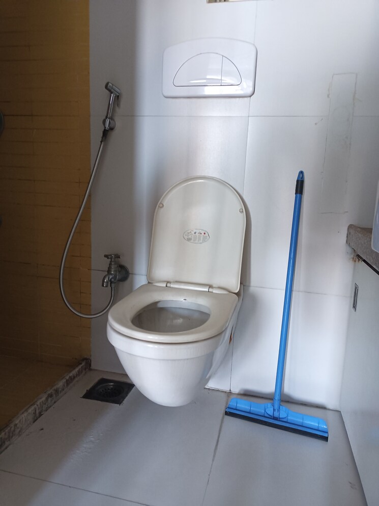 Bathroom, group-seven-rushi-heights 2 Bedroom 690 Sq.Ft. Apartment In Goregaon East Mumbai 8013527