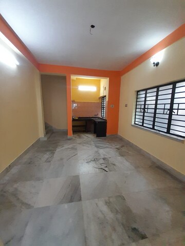 Room in 3 BHK Independent House at Behala Chowrasta – for Rent
