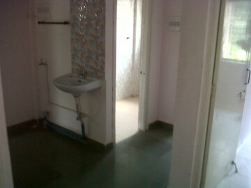 Bathroom in 2.5 BHK Apartment at Shree Apartments Bavdhan, Bavdhan – for Rent