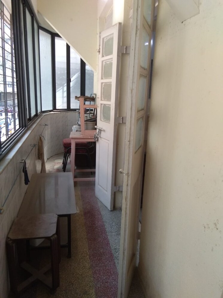 Balcony, marine lines 1 Bedroom 550 Sq.Ft. Apartment In Marine Lines Mumbai 8013682