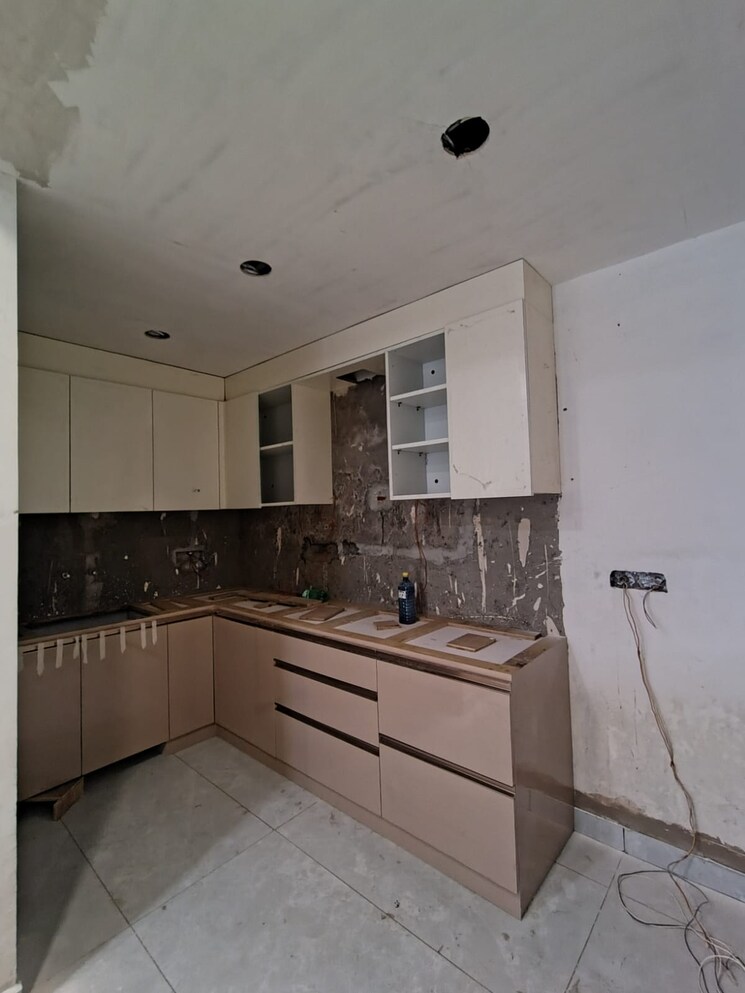 Kitchen, ultima-107 3 Bedroom 1600 Sq.Ft. Builder Floor In Sector 104 Noida 8013718