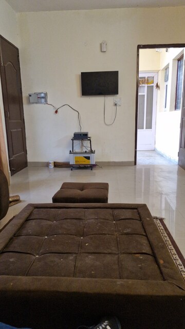 Living Room in 2 BHK Builder Floor at Sector 115 – for Rent