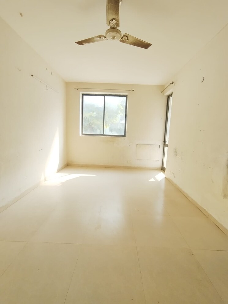 Room, vatika-inxt-high-street 2 Bedroom 1200 Sq.Ft. Apartment In Sector 83 Gurgaon 8013737