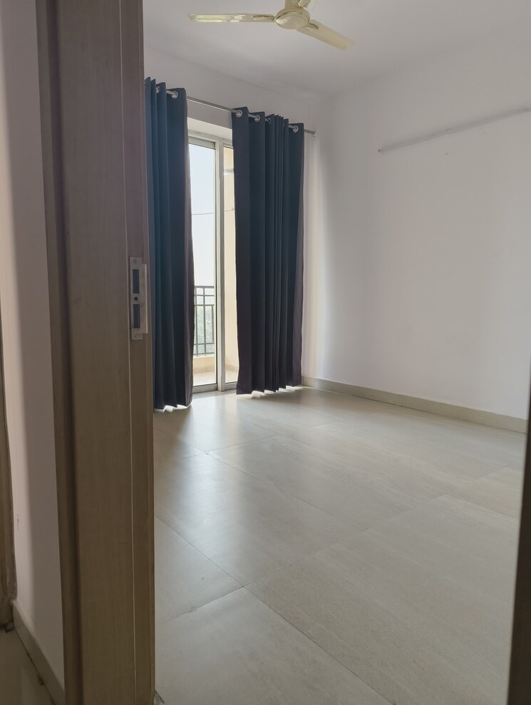 Room, vatika-inxt-high-street 2 Bedroom 1200 Sq.Ft. Apartment In Sector 83 Gurgaon 8013737