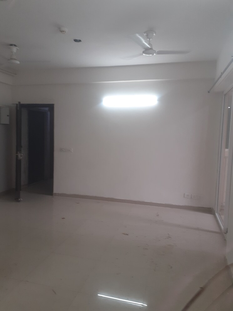 undefined, mahagun-mywoods-iii 2 Bedroom 960 Sq.Ft. Apartment In Sector 16c Greater Noida Greater Noida 8013747