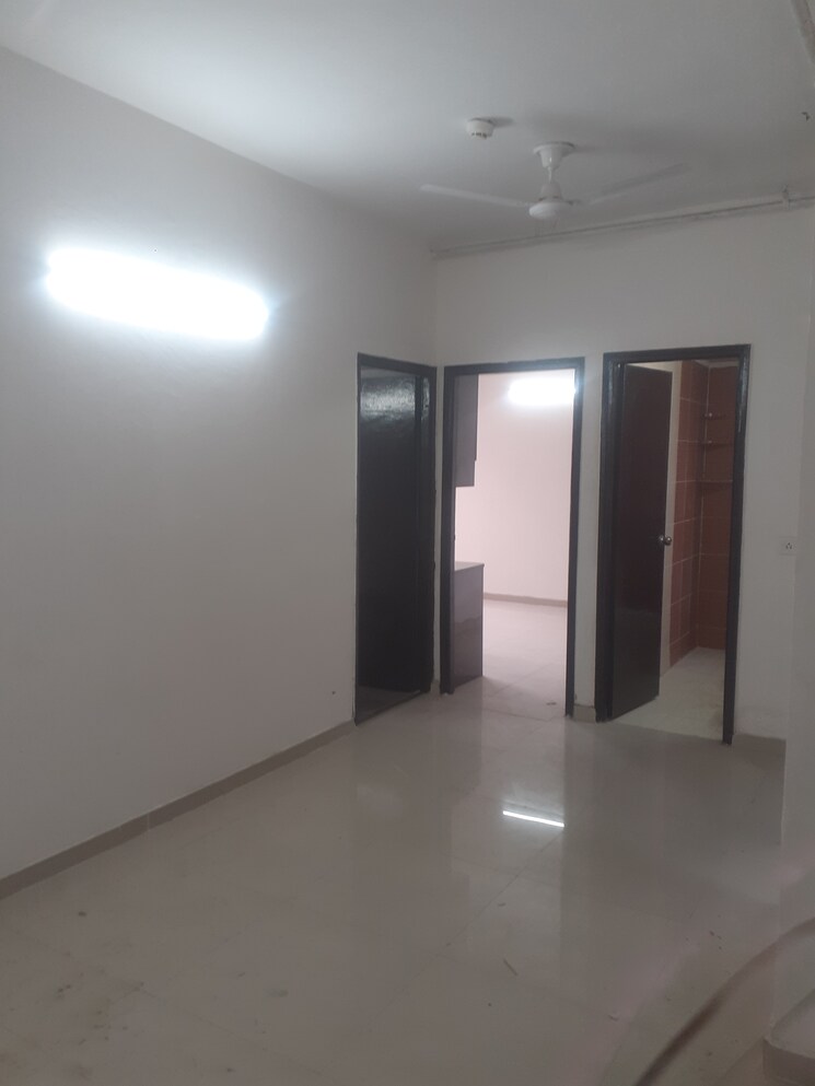 undefined, mahagun-mywoods-iii 2 Bedroom 960 Sq.Ft. Apartment In Sector 16c Greater Noida Greater Noida 8013747