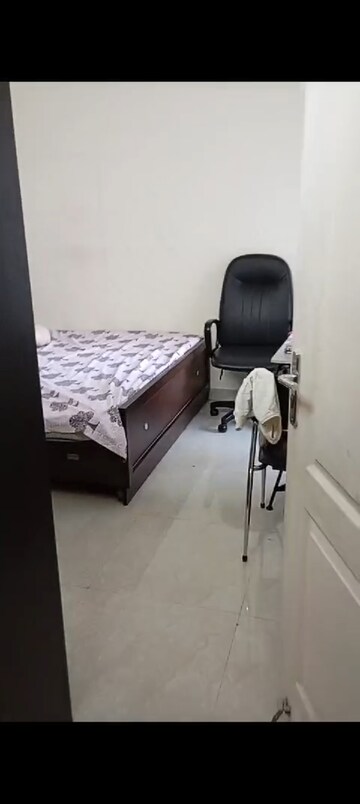 Master Bedroom in 2.5 BHK Apartment at Shree Vardhman Victoria, Sector 70 – for Sale