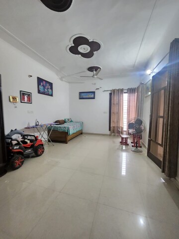 Living Room in 1 BHK Apartment at Kharar – for Rent