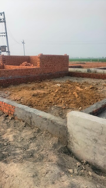 Plot For Sale in Bhopani Village