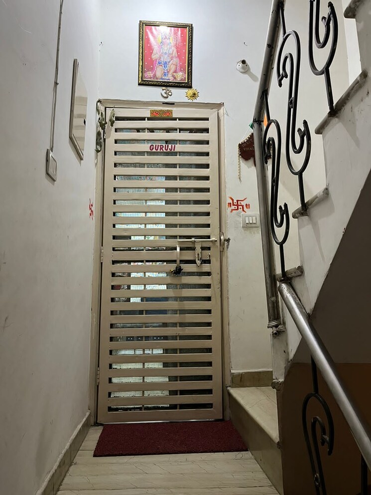 Master Bedroom, rohini sector 24 3 Bedroom 60 Sq.Mt. Builder Floor In Rohini Sector 24 Delhi 8013835