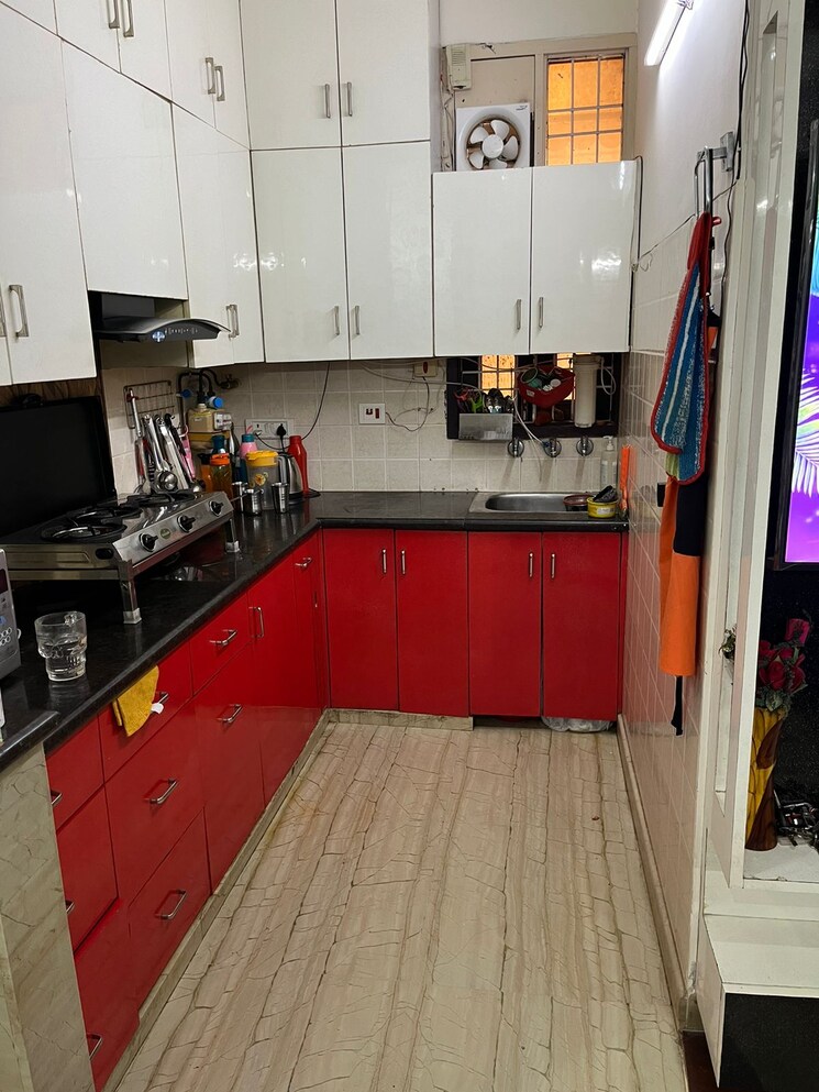Kitchen, rohini sector 24 3 Bedroom 60 Sq.Mt. Builder Floor In Rohini Sector 24 Delhi 8013835