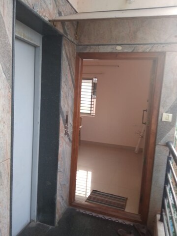 Furnished Amenities in 2 BHK Apartment at Basavangudi – for Rent