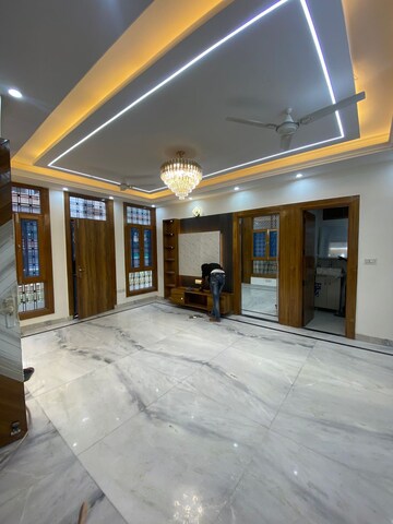 Living Room in 3 BHK Builder Floor at Sector 70 – for Sale
