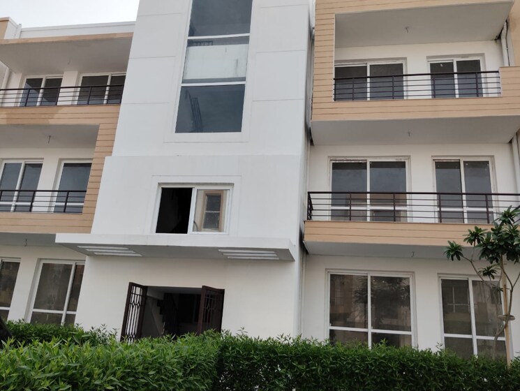 Exterior View, bptp-park-floors-i 3 Bedroom 230 Sq.Yd. Builder Floor In Sector 77 Faridabad 8013886