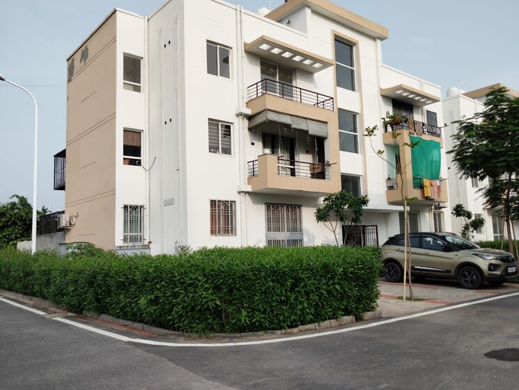 Exterior View, bptp-park-floors-i 3 Bedroom 230 Sq.Yd. Builder Floor In Sector 77 Faridabad 8013886