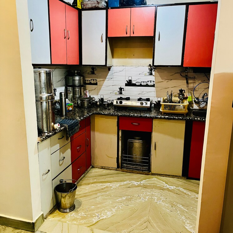 Kitchen, shahdara 3 Bedroom 110 Sq.Yd. Builder Floor In Shahdara Delhi 8013895