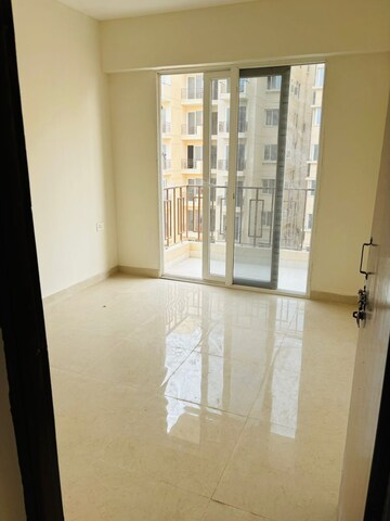 2 BHK Apartment For Resale in Signature Orchard Avenue 2 Sector 93 Gurgaon  8013975