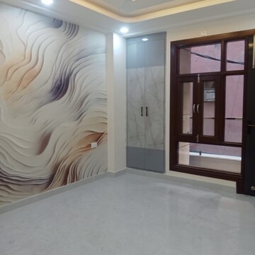 Room in 3 BHK Builder Floor at Raj Nagar – for Sale