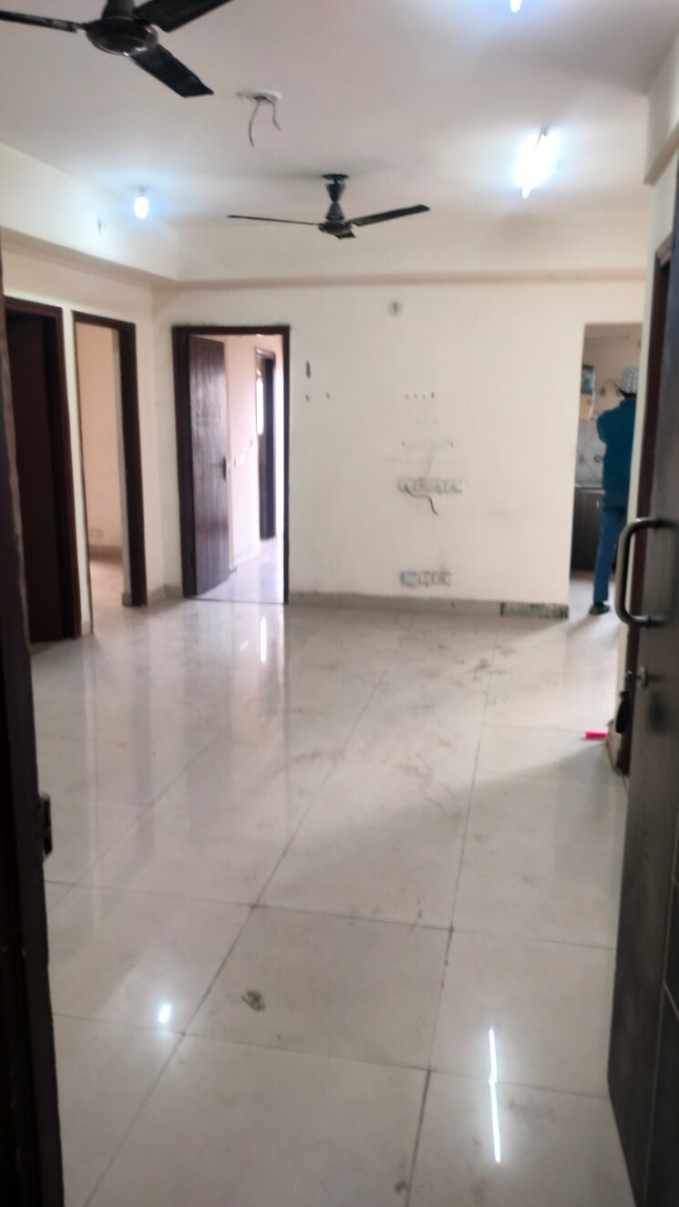 Room, galaxy-north-avenue-ll 3 Bedroom 1250 Sq.Ft. Apartment In Gaur City 2  Greater Noida 8014020