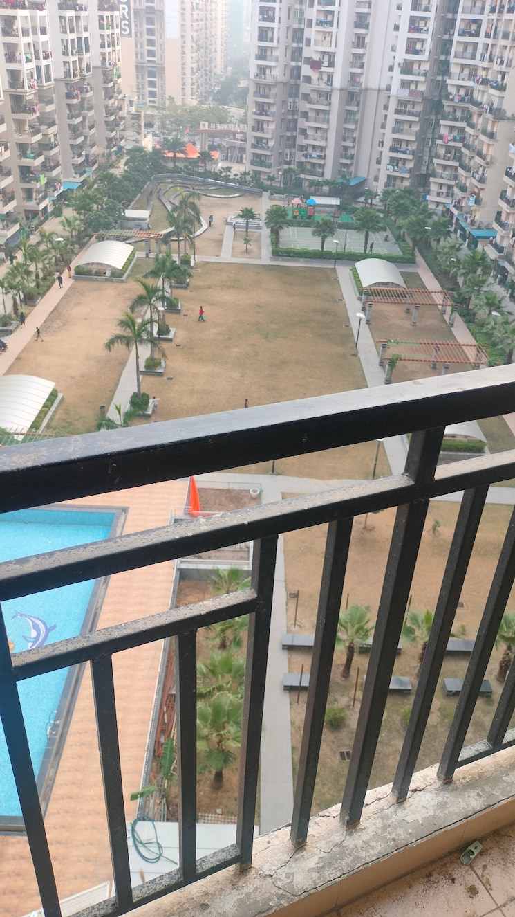 Balcony, galaxy-north-avenue-ll 3 Bedroom 1250 Sq.Ft. Apartment In Gaur City 2  Greater Noida 8014020