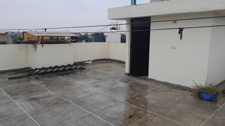  Parking, rohini sector 24 2 Bedroom 52 Sq.Mt. Builder Floor In Rohini Sector 24 Delhi 8014018