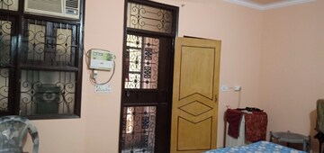 Furnished Amenities in 3 BHK Builder Floor at Tilak Nagar – for Sale