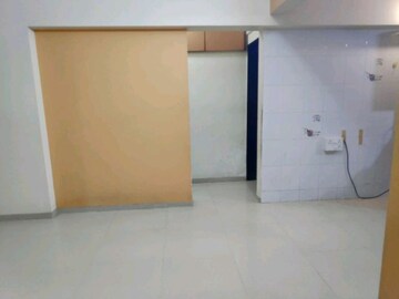 Room in 2 BHK Apartment at Aniruddha CHS, Tilak Nagar – for Rent