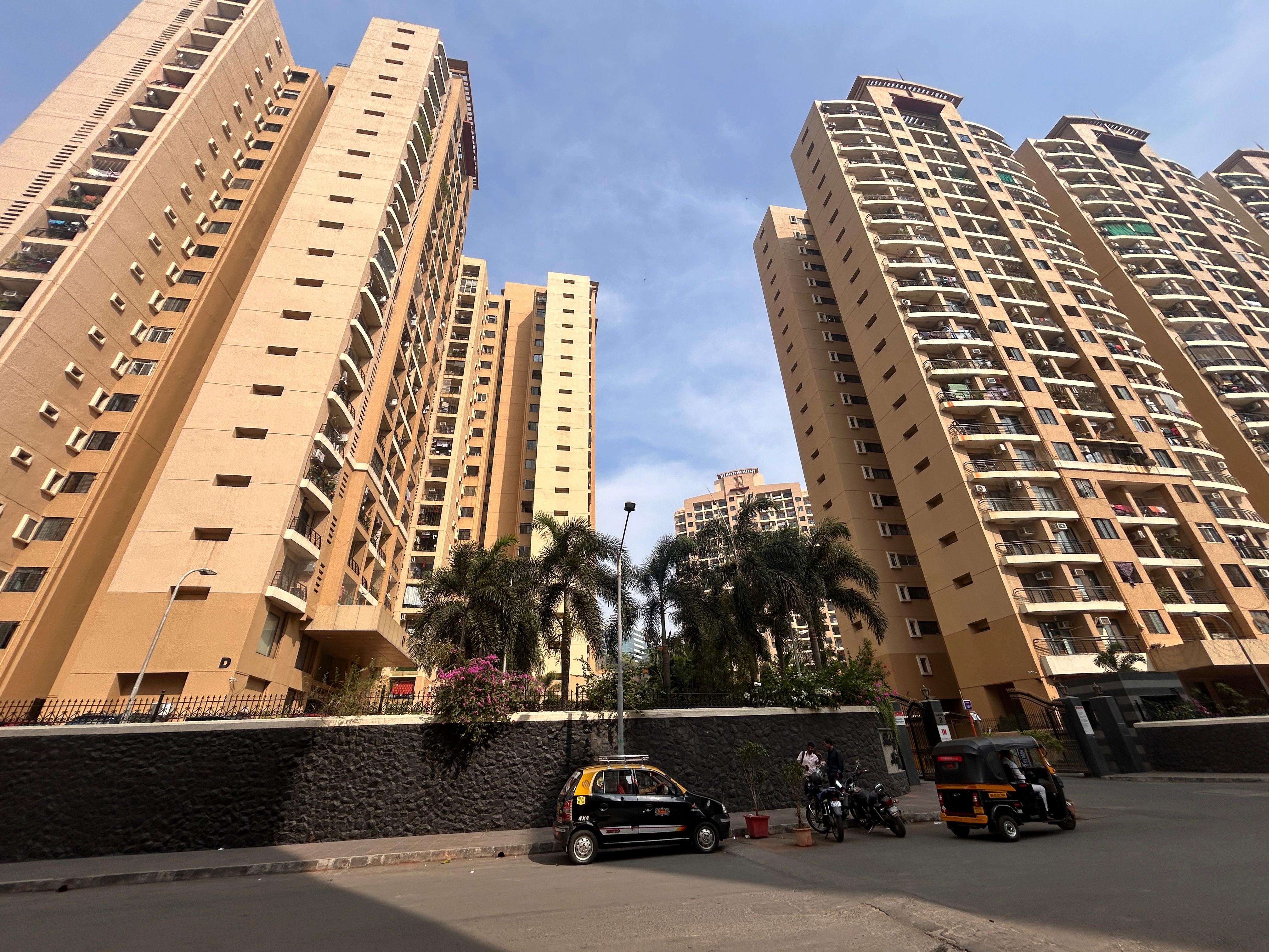3 BHK Apartment For Sale in K Raheja Heights