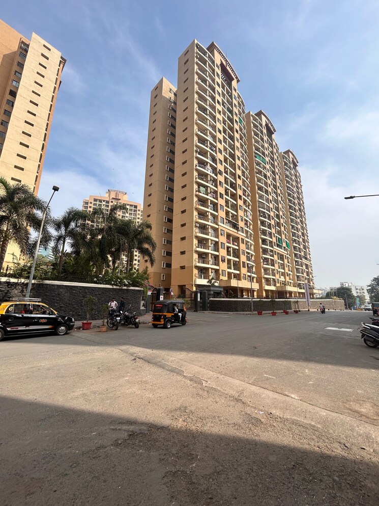 Exterior View, k-raheja-heights 3 Bedroom 1375 Sq.Ft. Apartment In Malad East Mumbai 8014095